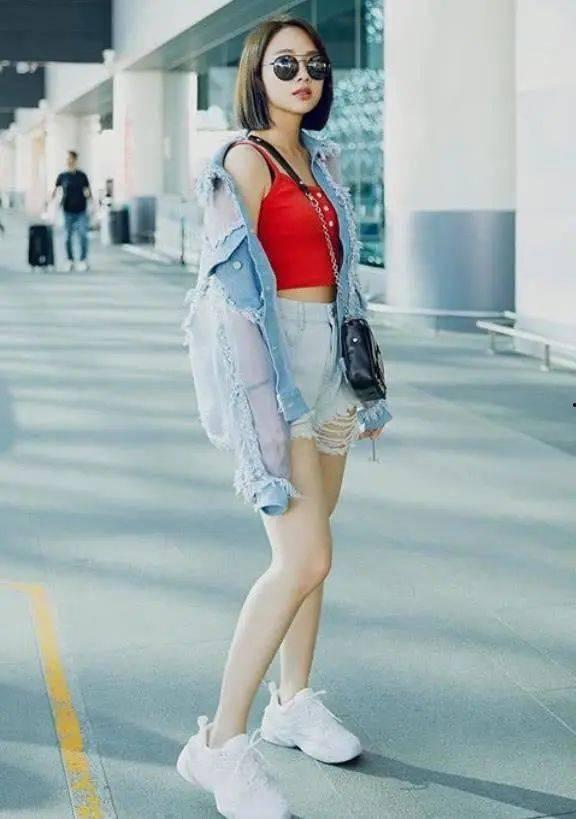 明星160身高体重,身材比例与时尚穿搭解析